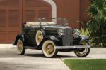 Ford V8 DeLuxe Roadster 1932 года